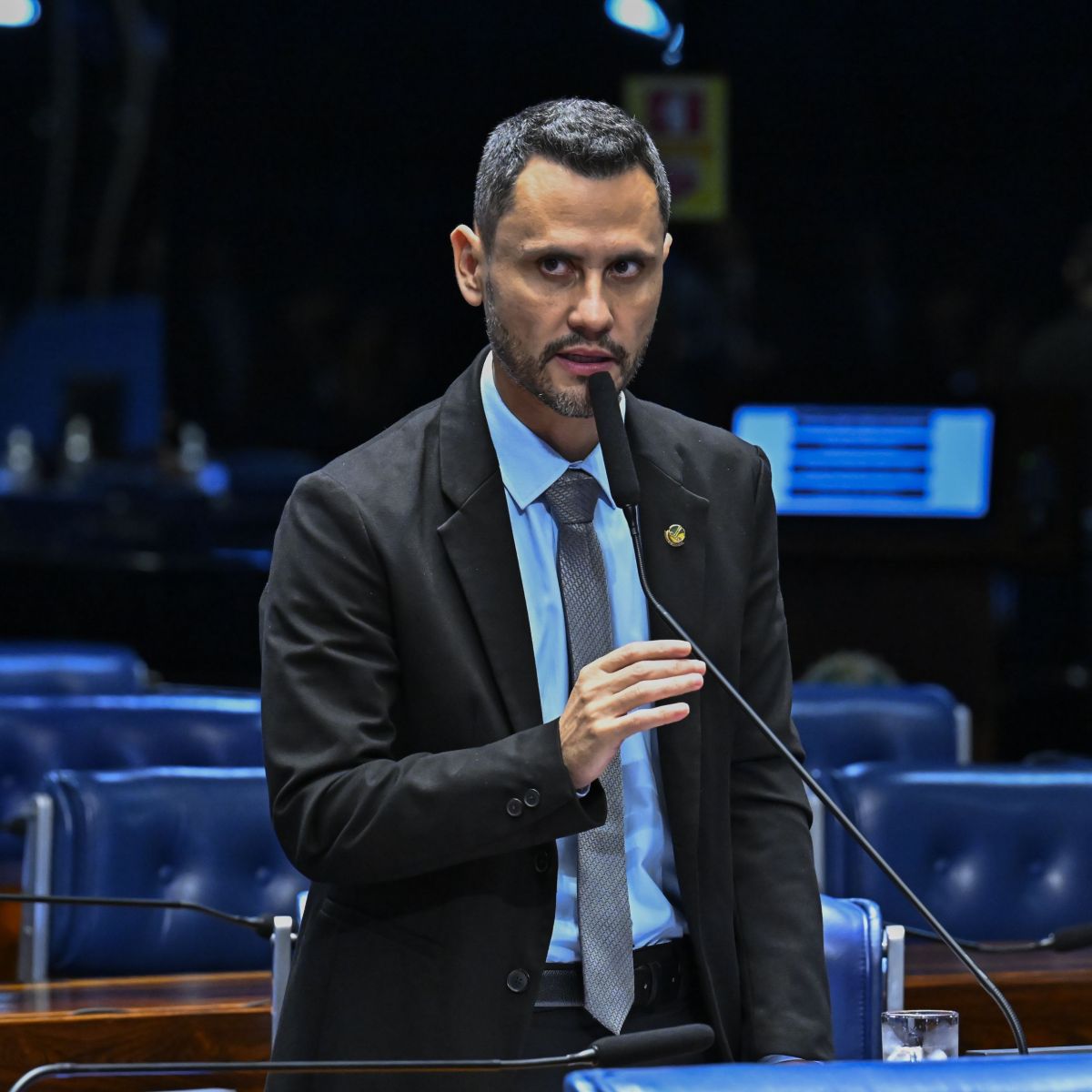 Pressão Cresce para Republicanos Recuar e Garantir Vaga a Cleitinho em MG