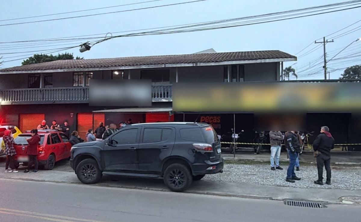 Briga entre cunhados termina em homicídio com disparos em Colombo