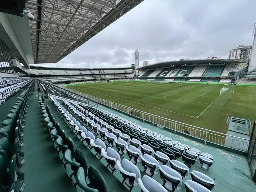 Coritiba usa jogo contra Palmeiras para impulsionar campanha do agasalho