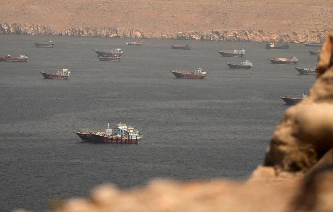 Irã Pressiona e Intercepta Navios-tanque em Estreito de Ormuz, Ameaça EUA