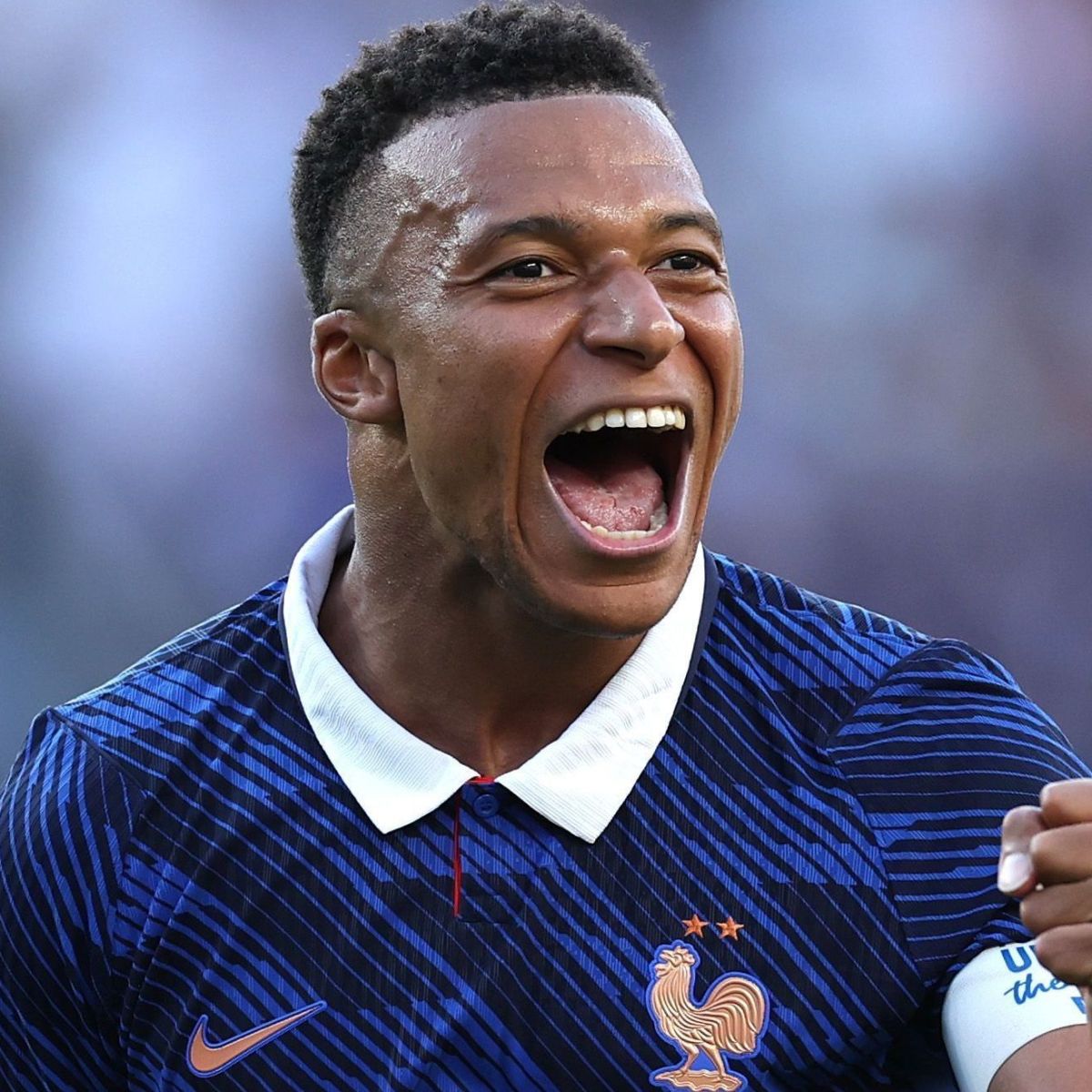 Mbappé domina Copas e destrona Messi como maior goleador