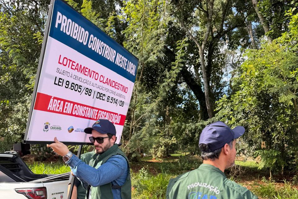 IAT enfrenta loteamentos clandestinos em Cascavel com placas de alerta