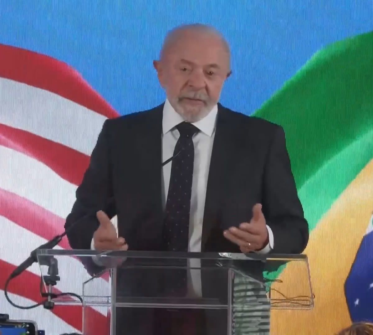 Lula confirma veto a vistos de americanos para interferir em eleição