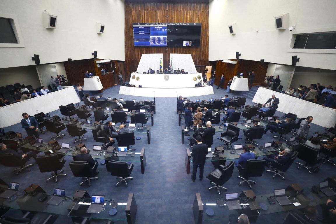 Assembleia aprova campanha permanente de aconselhamento genético no Paraná