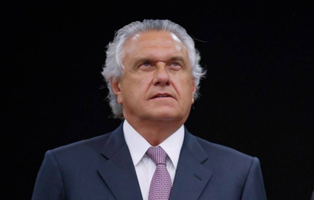 Caiado expõe dependência de Flávio Bolsonaro e põe em xeque liderança familiar