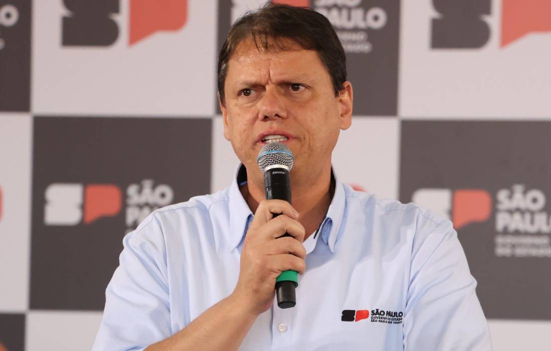 Tarcísio mantém alta aprovação em São Paulo, mas enfrenta rejeição significativa