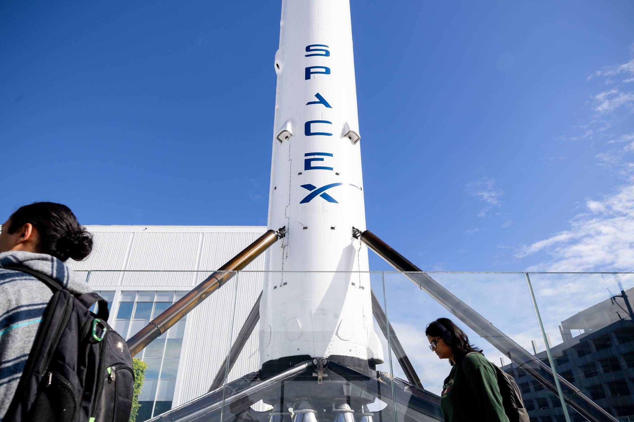 SpaceX mira lançamento da Starship em agosto com pouso em terra para ampliar domínio espacial