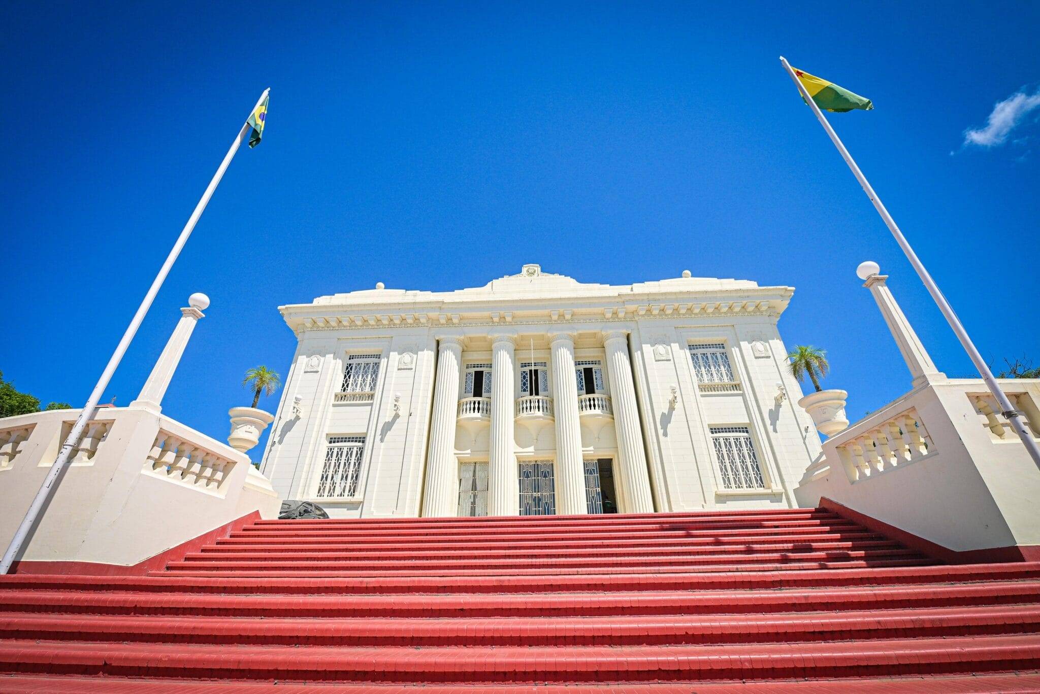 Disputa no Acre em 2026: Governadora Mailza Assis e Senador Alan Rick se enfrentam