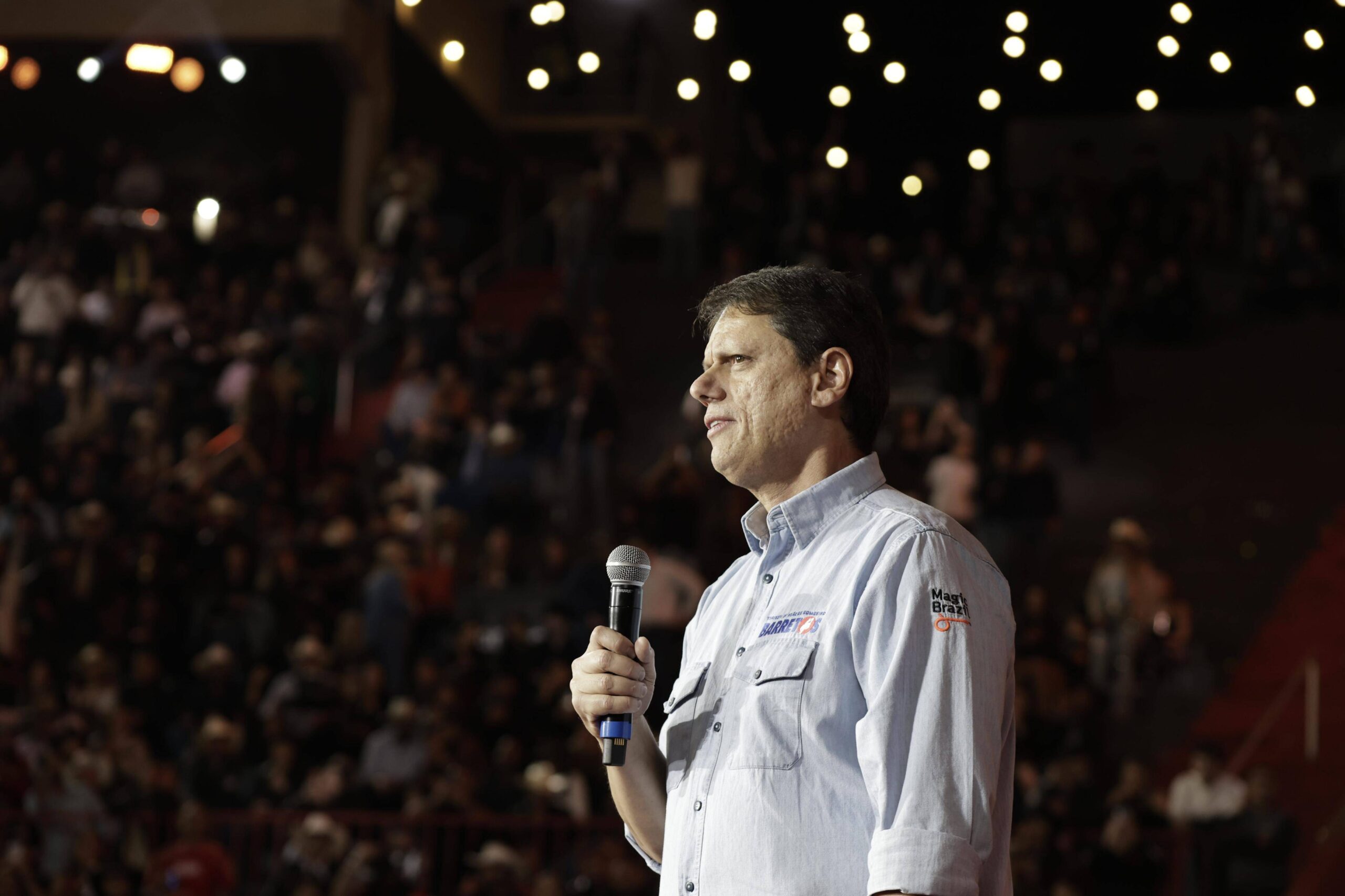 Tarcísio aposta no impossível e Haddad exibe currículo na estreia eleitoral em SP