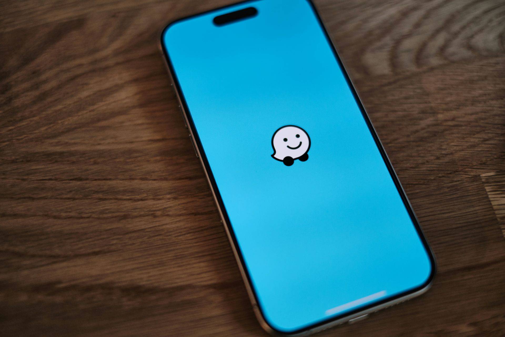 Cofundador do Waze lança curso caríssimo para ‘empreendedores’ no Brasil