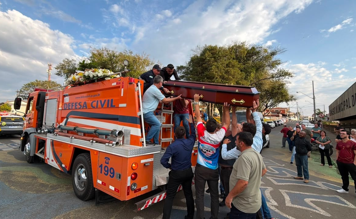Imbituva se despede com honras ao motorista vítima da tragédia na BR-373
