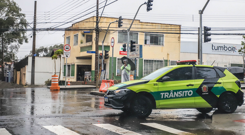 Quatro Grandes Eventos Paralisam Curitiba neste Domingo: Veja Impactos