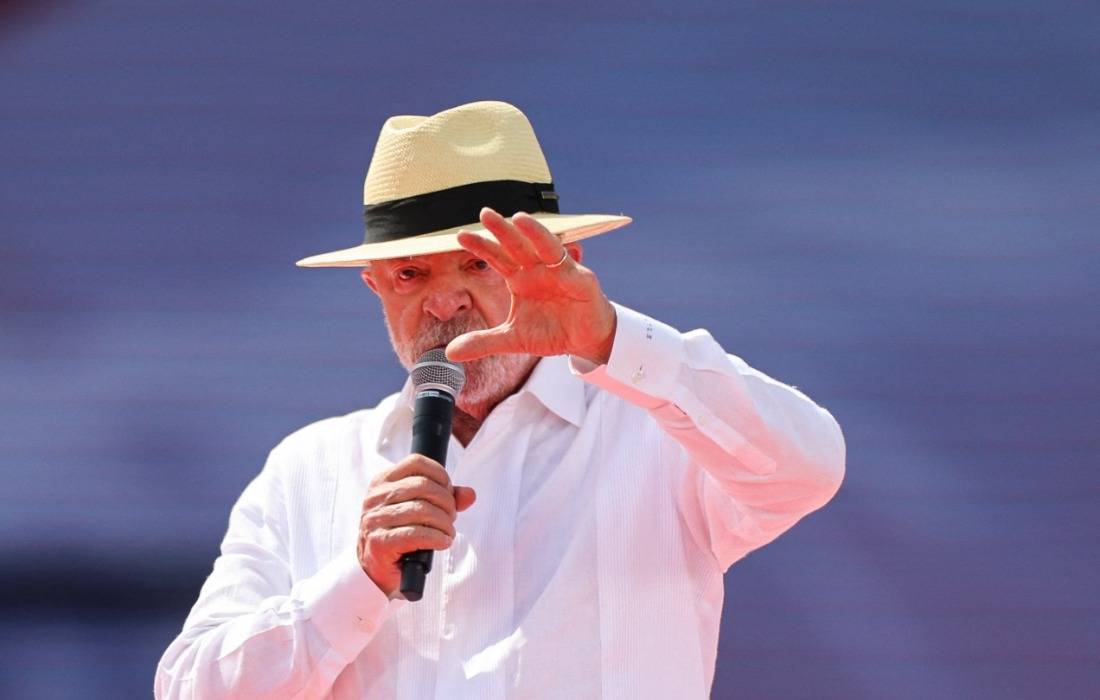 Lula Pressiona por Recompra de Refinaria Privatizada e Expõe Fracasso do Governo Bolsonaro