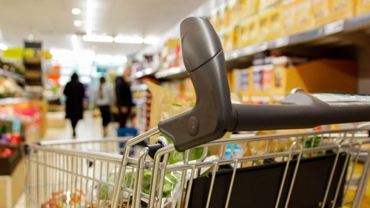 Inflação fraca abre caminho para corte de juros pelo BC