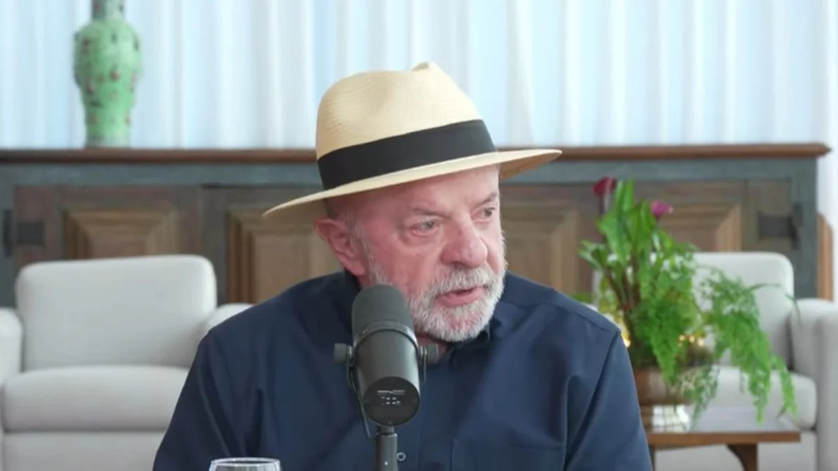 Lula se reúne com advogado de Lulinha no Palácio em meio a investigações