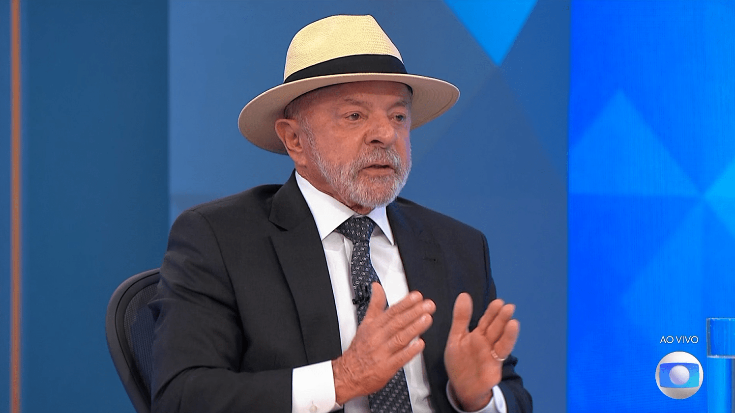 Lula Minimiza Dívida Pública e Foca em Crescimento para Viabilizar Contas