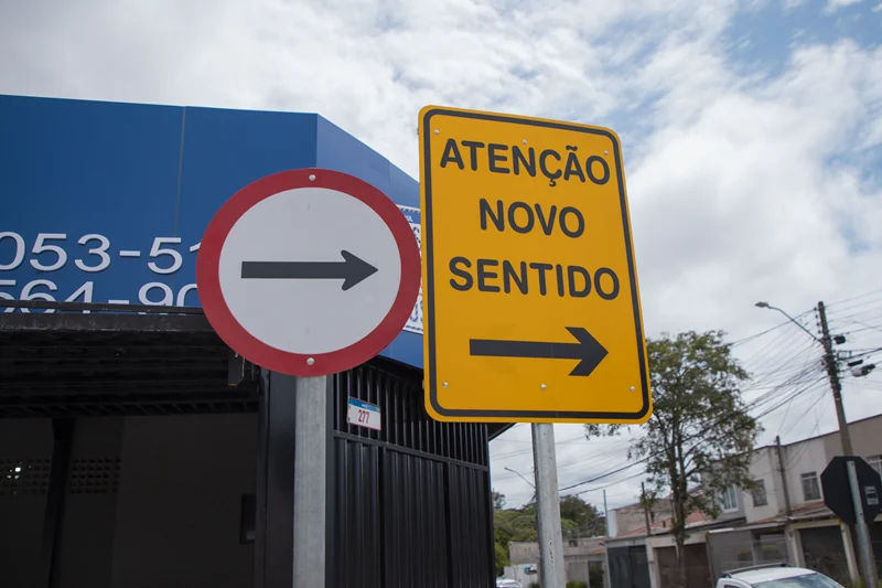 Curitiba muda sentido das ruas Roberto Christensen e Luiz Delfino no Portão para melhorar fluxo