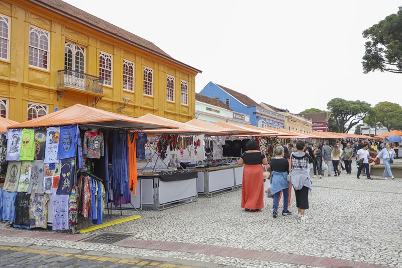 Curitiba mobiliza cinco feiras de artesanato para agitar o domingo