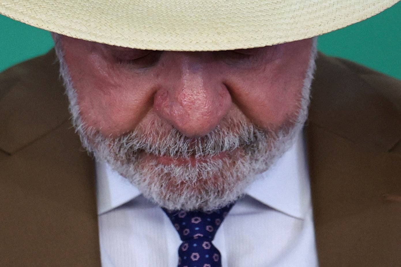 Planalto mantém sigilo sobre reajuste do Bolsa Família em meio à queda de Lula