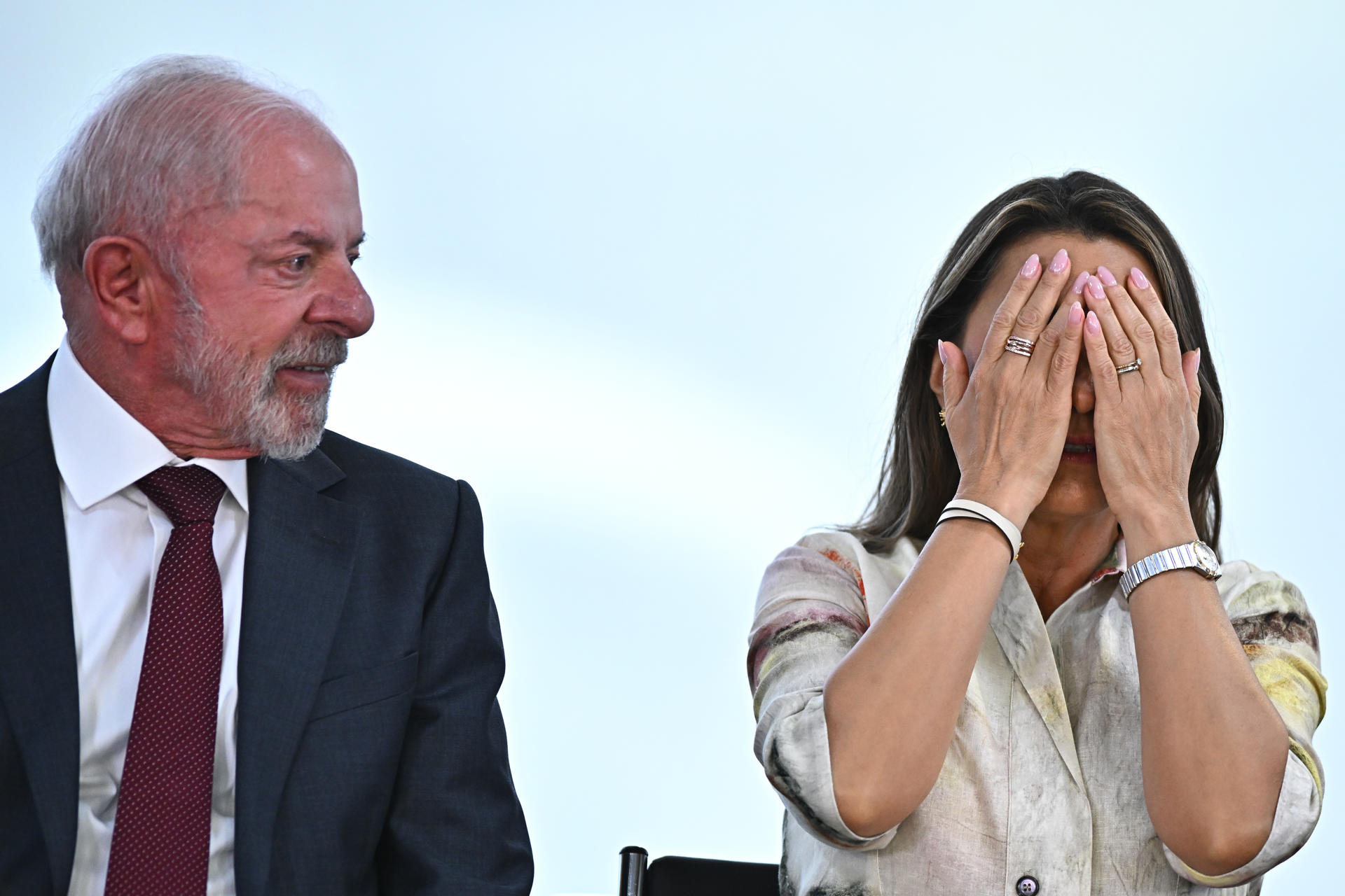Lula troca nome da esposa Janja por Marisa em discurso em Guarulhos