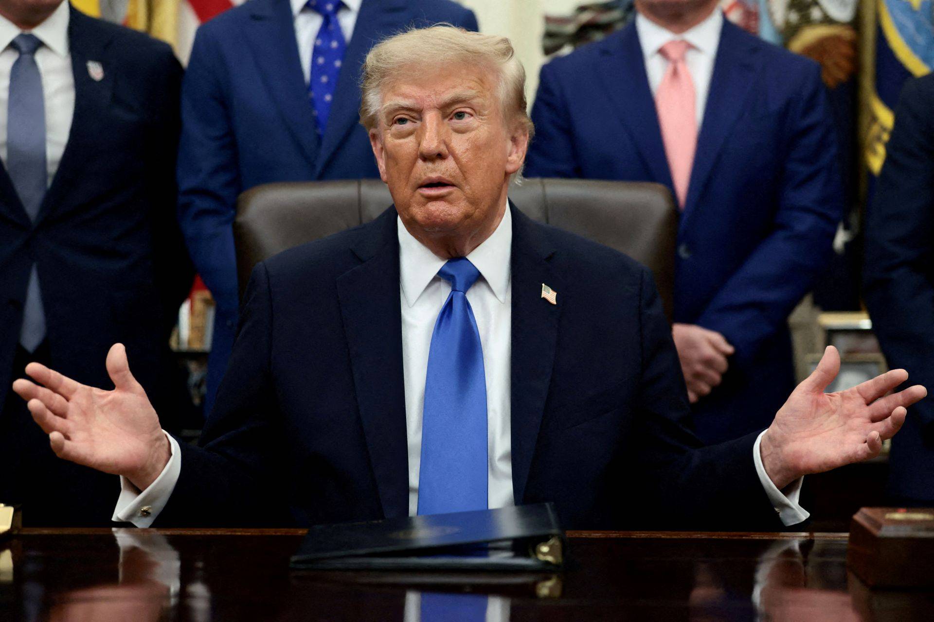 Trump afirma continuidade das negociações com Irã e expectativa de acordo