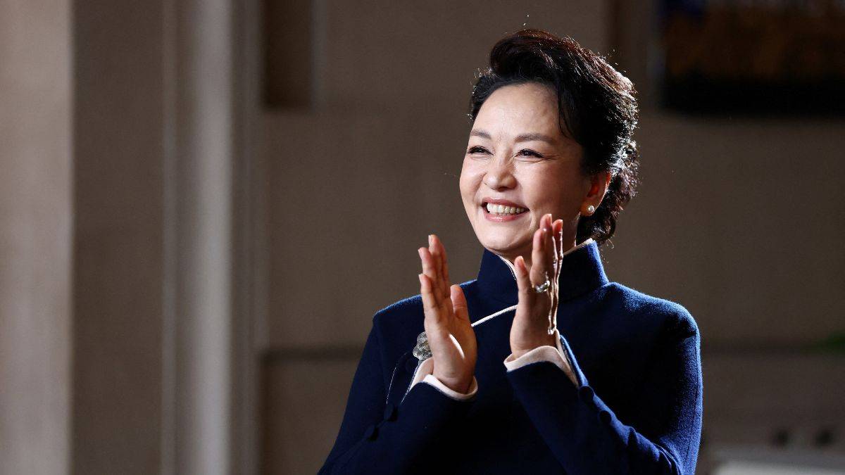 Primeira-dama da China reforça imagem diplomática em visita a Washington
