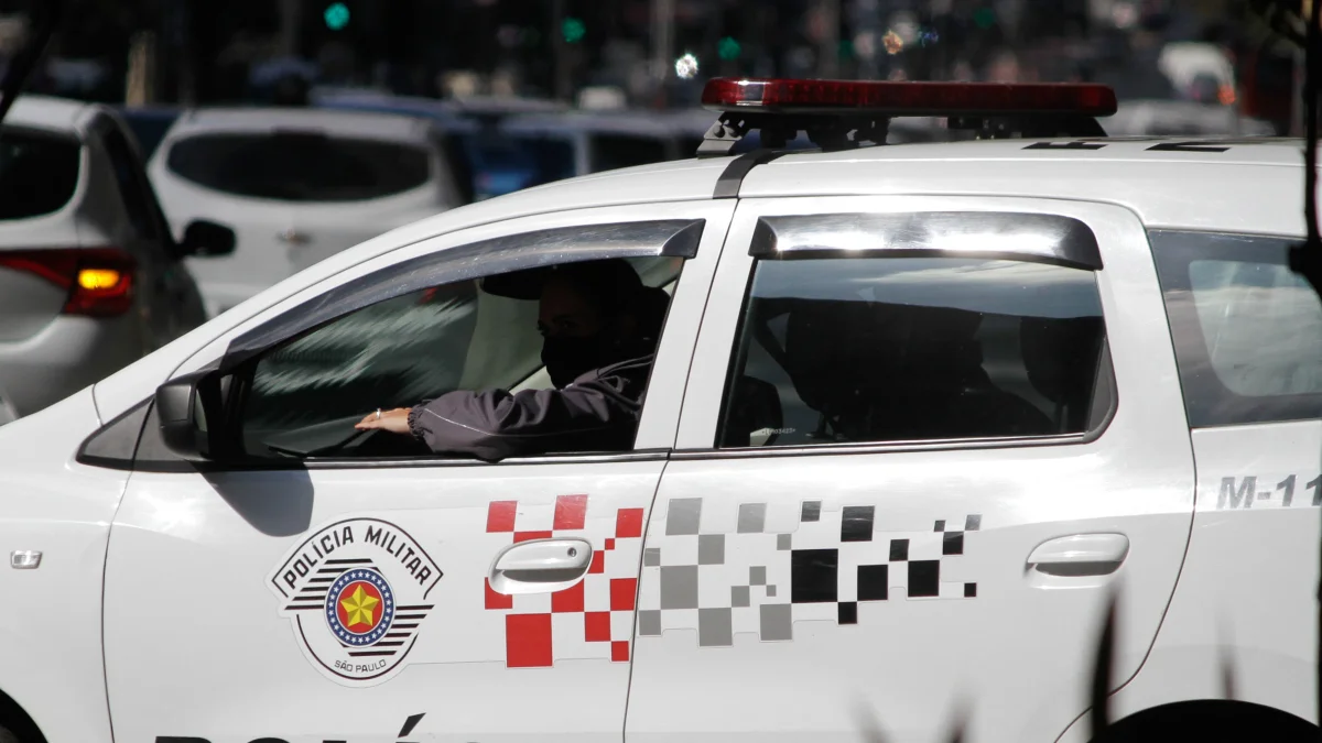Câmara reduz tempo de aposentadoria de PMs e bombeiros e libera contagem de trabalho civil