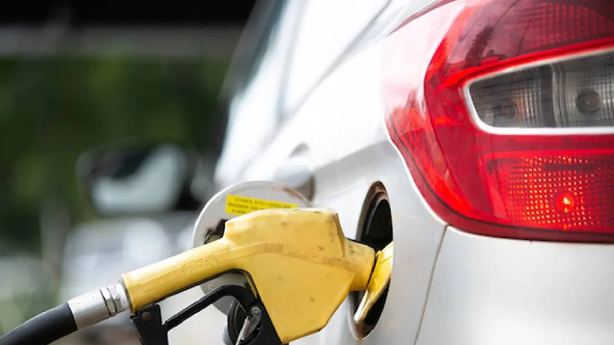 Governo eleva desoneração da gasolina a R$ 0,63 e agrava rombo fiscal