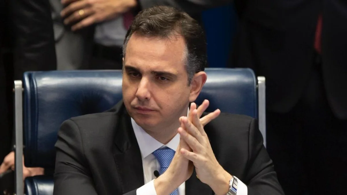 Alcolumbre impõe Rodrigo Pacheco para vaga no TCU e pressiona Câmara
