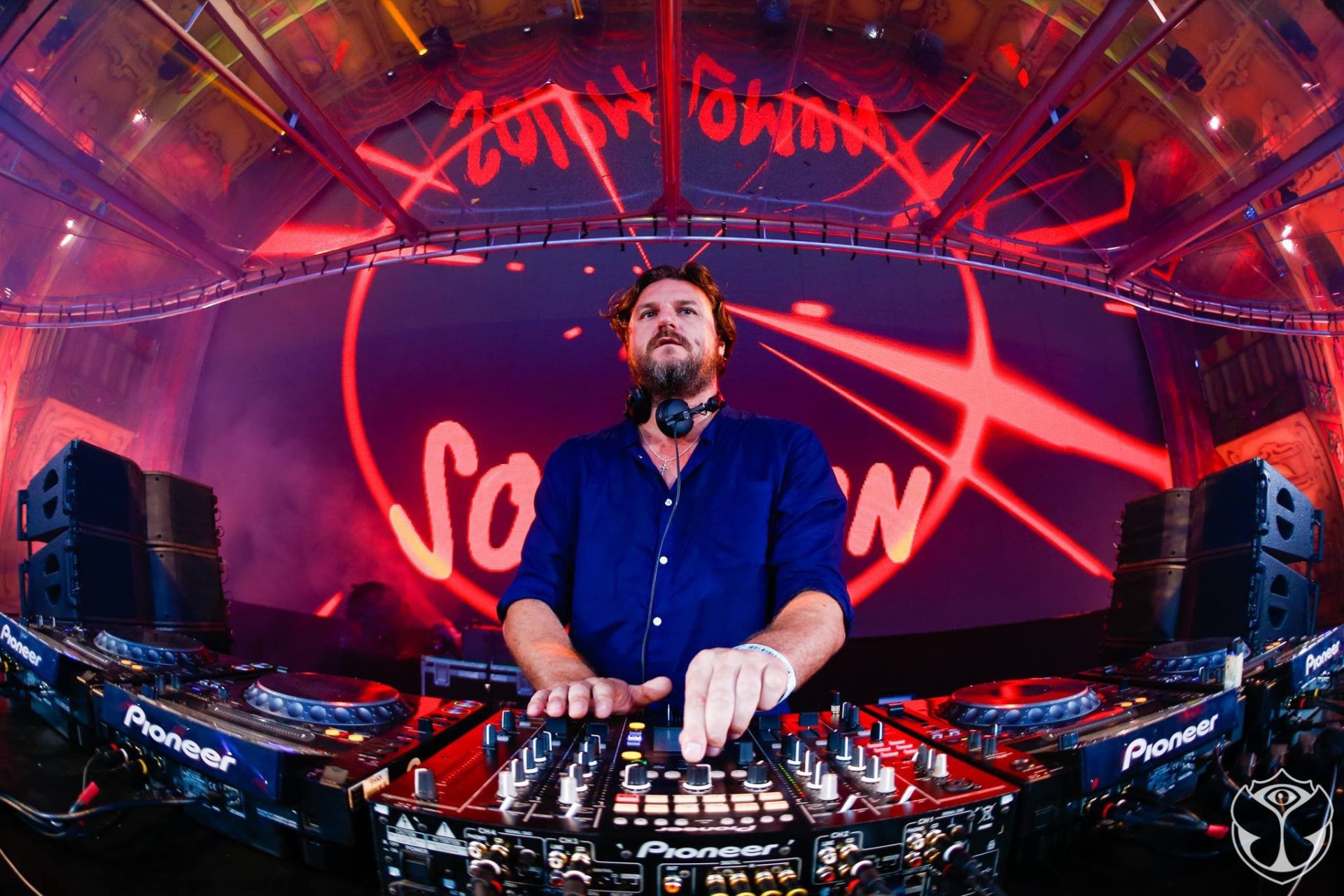 Solomun e Vintage Culture dividem palco na Pedreira Paulo Leminski