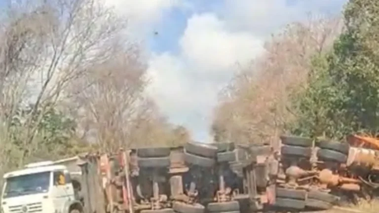 Colisão entre ônibus e caminhão na GO-060 fere passageiros e expõe riscos na rodovia