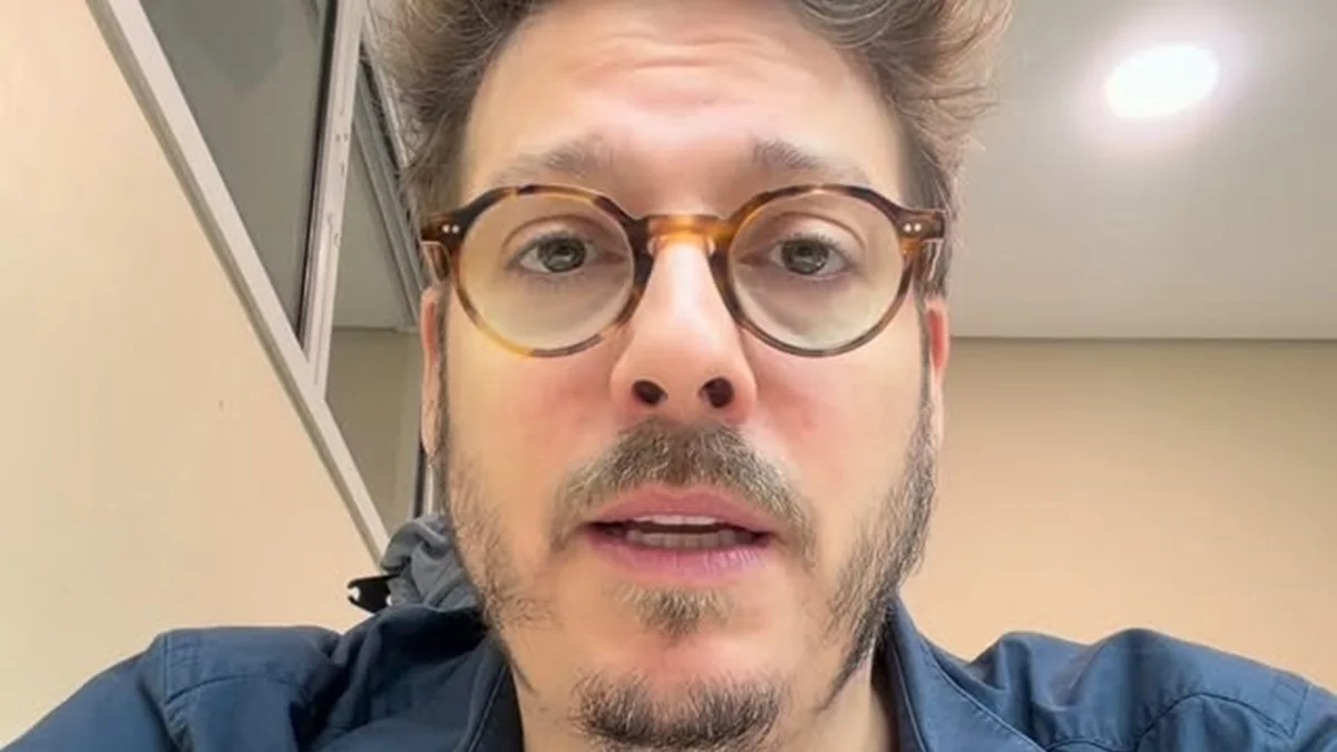 Fábio Porchat critica remoção temporária de perfil no Instagram sobre Banco Master