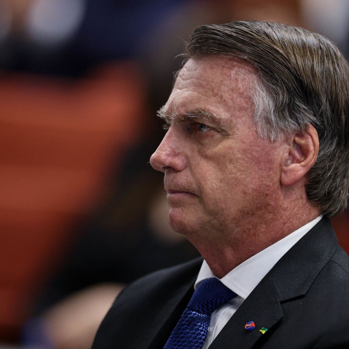 Defesa de Bolsonaro Pressiona Moraes por Retorno de Assessores Envolvidos em Caso Polêmico