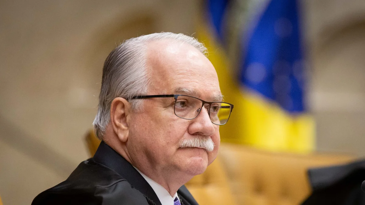 Fachin solicita PGR manifestação sobre quebra de sigilo pedida por Moraes