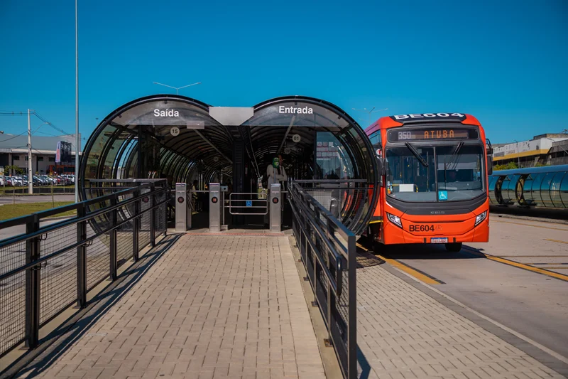 Linha 350 amplia rota até Colombo e expõe desafios da mobilidade metropolitana