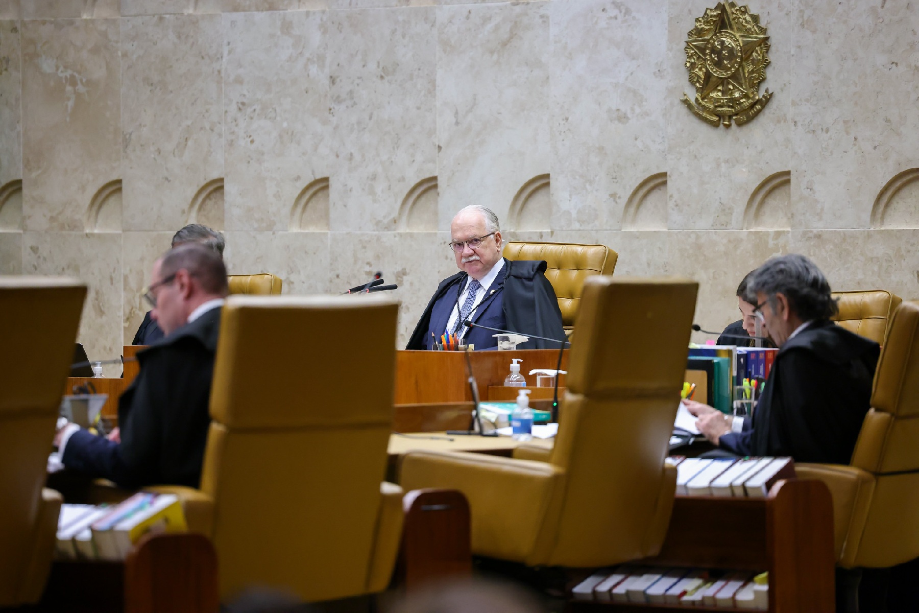 Empate entre ministros cria impasse na abertura de inquérito contra Moraes