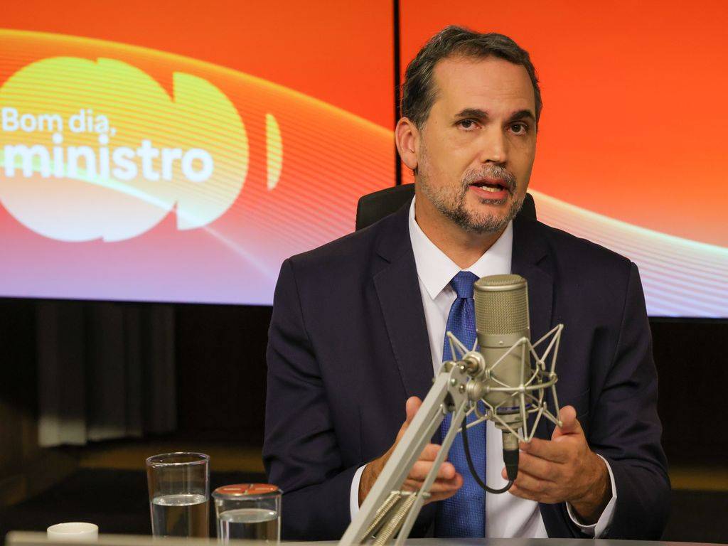 Revisão do INSS cria espaço para reajuste de 15% no Bolsa Família