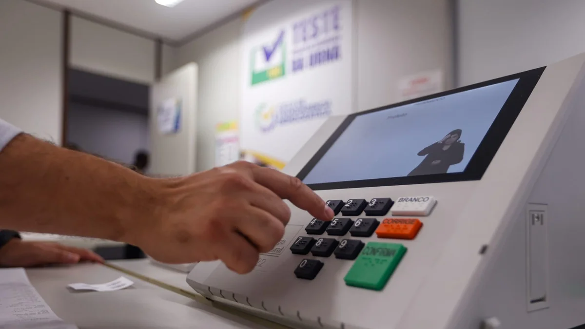 TSE nega credenciamento de 14 observadores internacionais para eleições de 2026