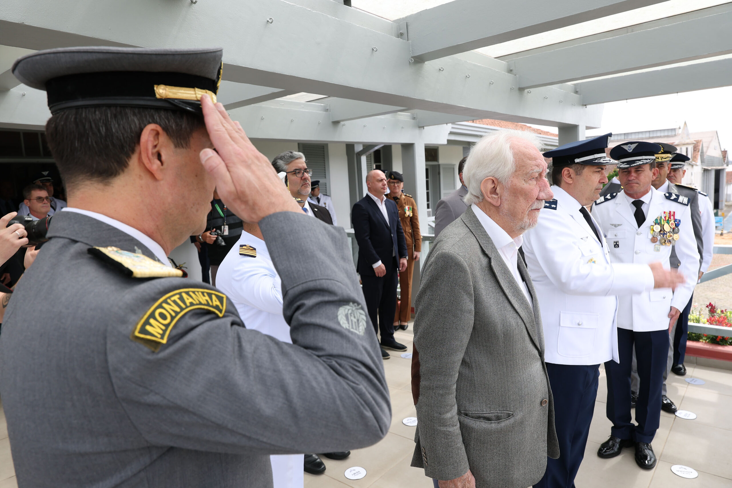 Vice-governador participa das comemorações do Dia do Aviador em Curitiba