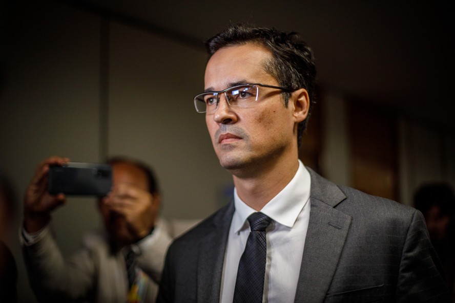Nunes Marques suspende indeferimento da candidatura de Deltan Dallagnol