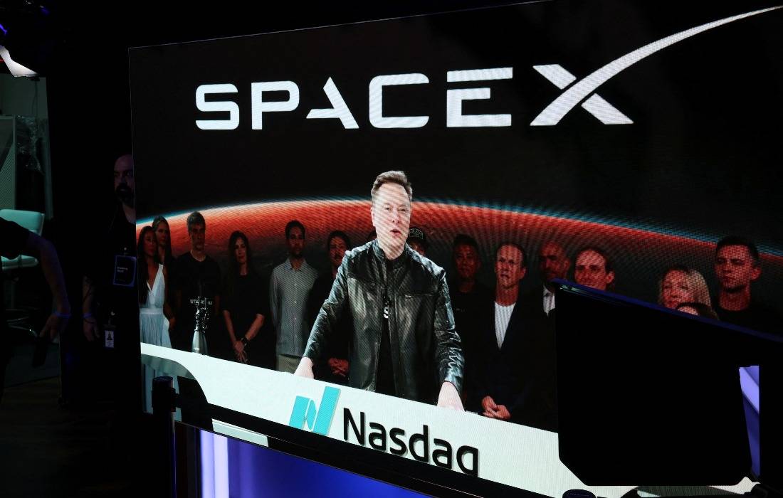 SpaceX negocia uso de 80 mil torres para lançar operadora móvel nos EUA