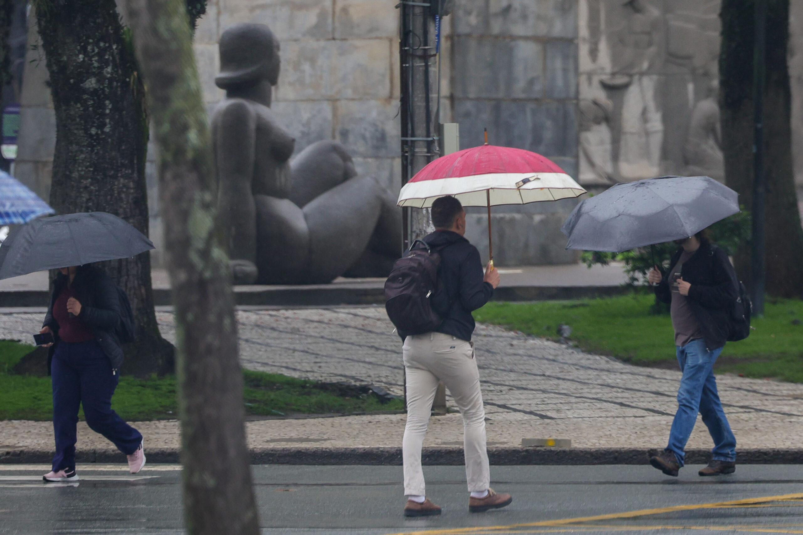 Paraná pode registrar até 200 mm de chuva até domingo em várias regiões