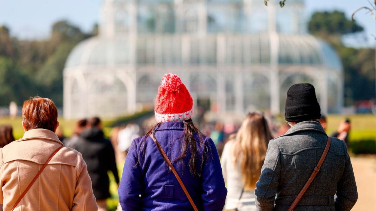 Paraná enfrenta frio fora de época com mínimas próximas a 3°C