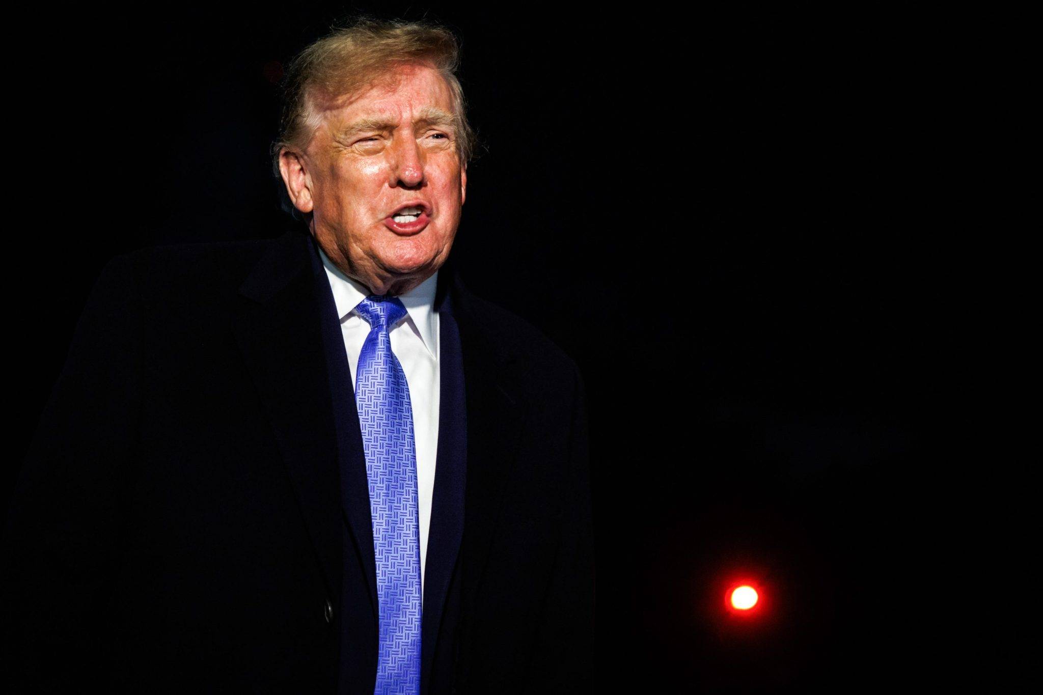 Trump não deve receber Nobel da Paz em 2024, mas influencia escolha