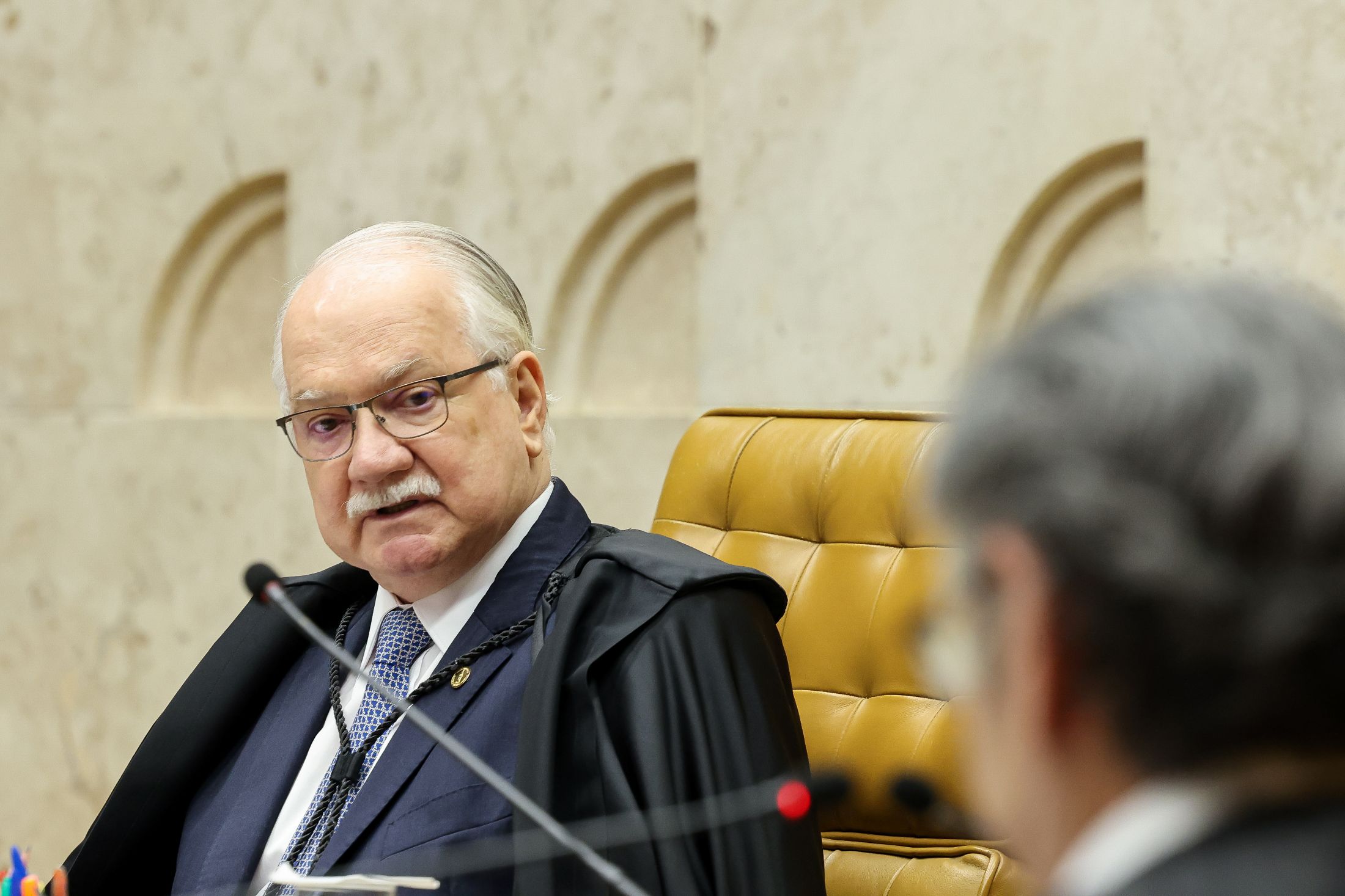 Fachin aplica critérios distintos para acesso a provas sigilosas no STF