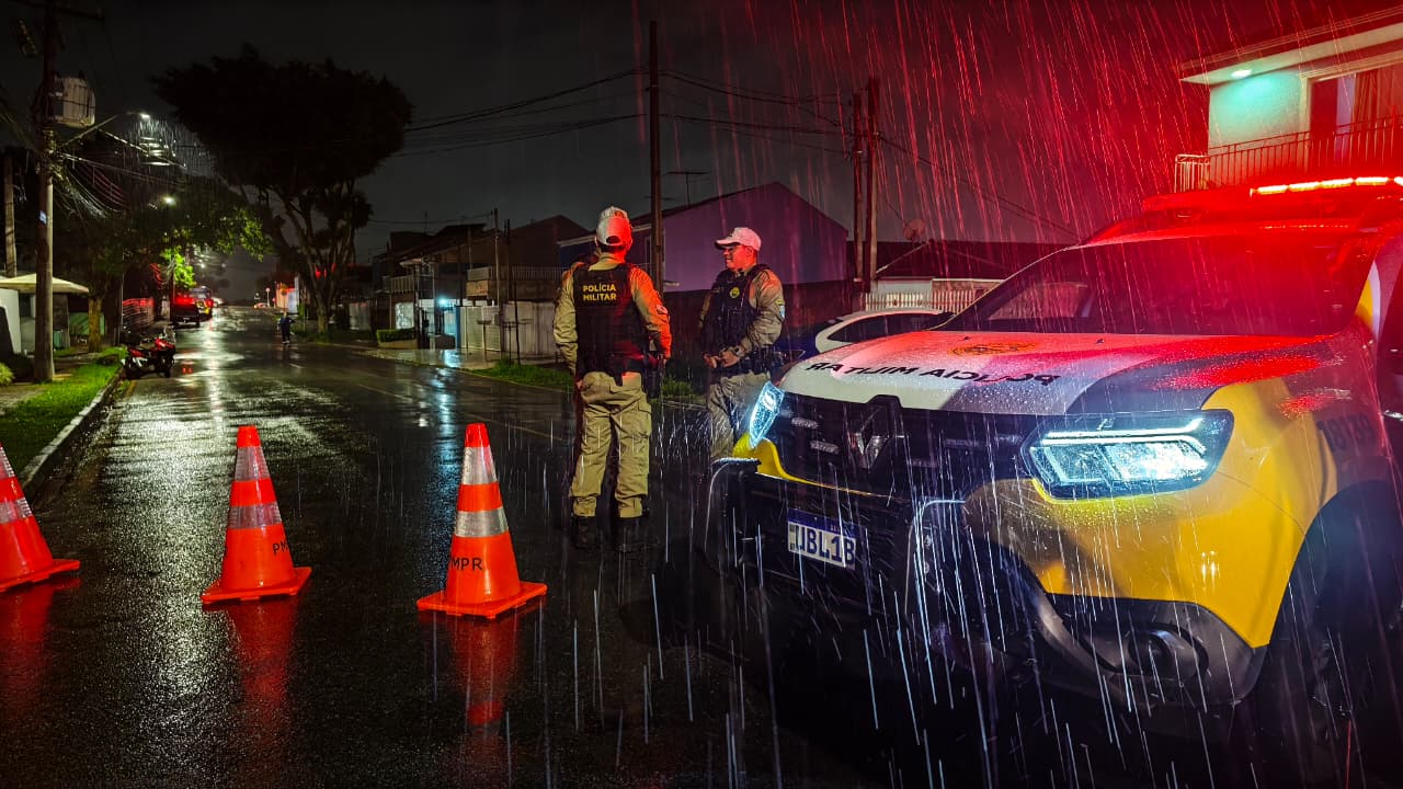 Homem com histórico de violência invade CMEI em Curitiba e morre após sequestro