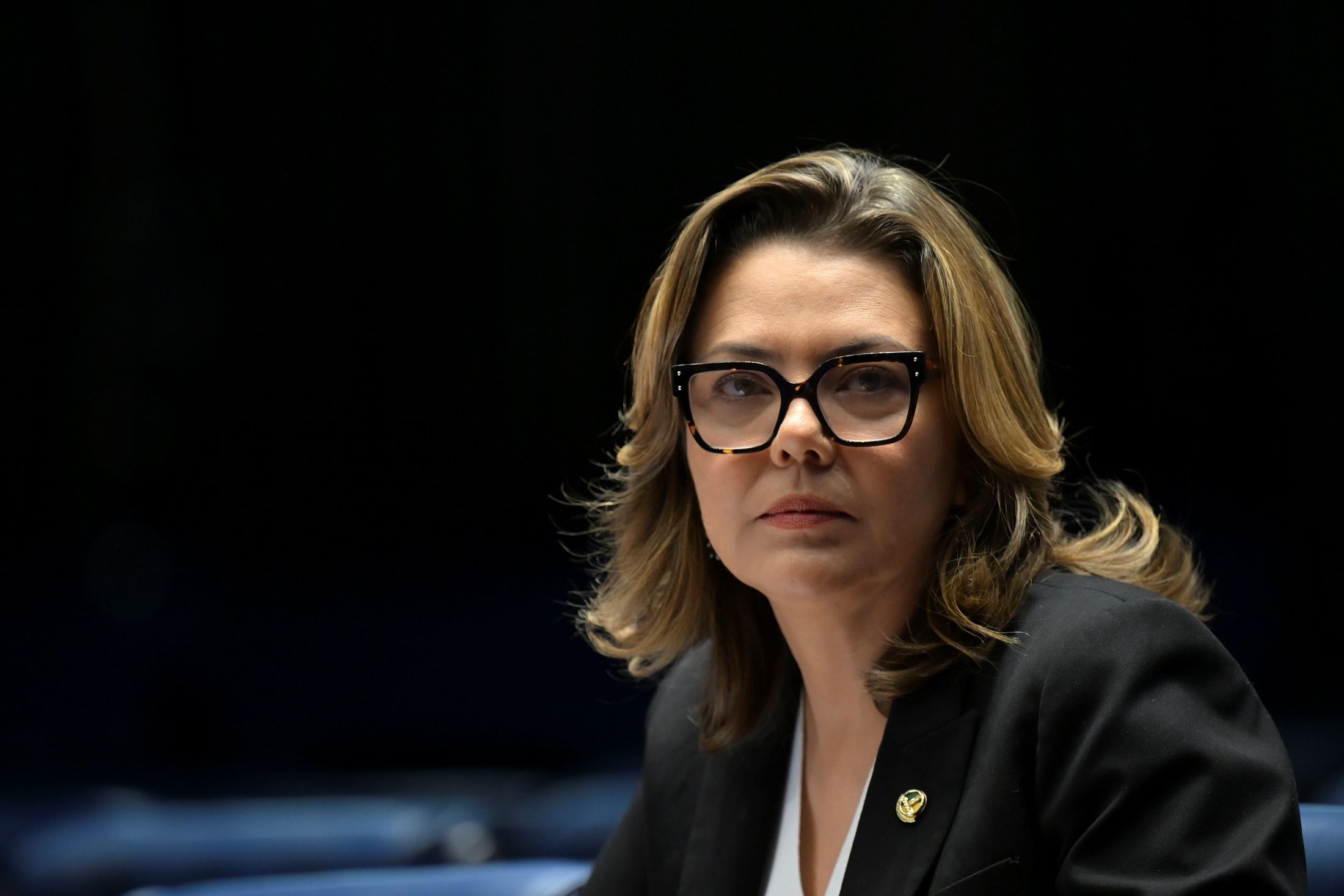 Leila do Vôlei pede licença e deixa o Senado após derrota no DF
