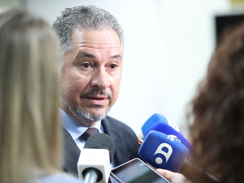 Deputado Gilson de Souza cobra urgência para projeto que regula segurança de traves no Paraná