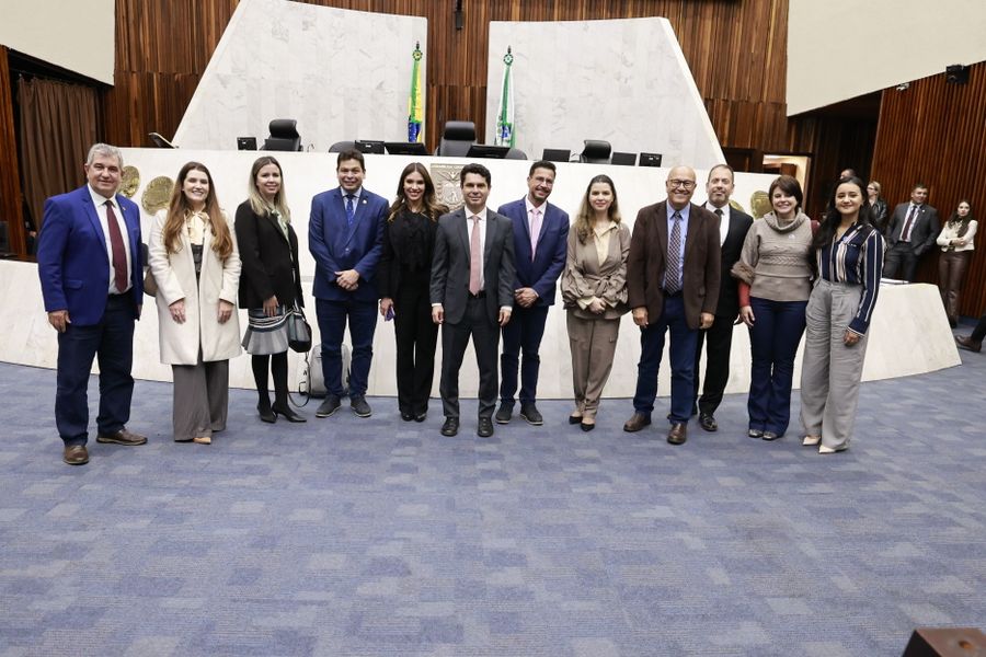 Assembleia do Paraná aprova projeto que amplia proteção a advogadas vítimas de violência