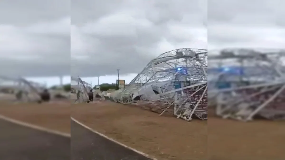 Imagem gigante de Nazaré desaba em Belém após forte chuva